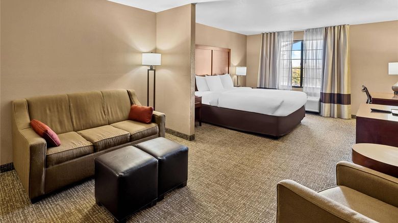 <b>Comfort Inn Benson Suite</b>. Images powered by <a href="https://iceportal.shijigroup.com/" title="IcePortal" target="_blank">IcePortal</a>.