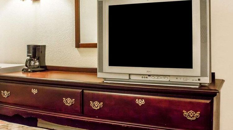 Rodeway Inn Room