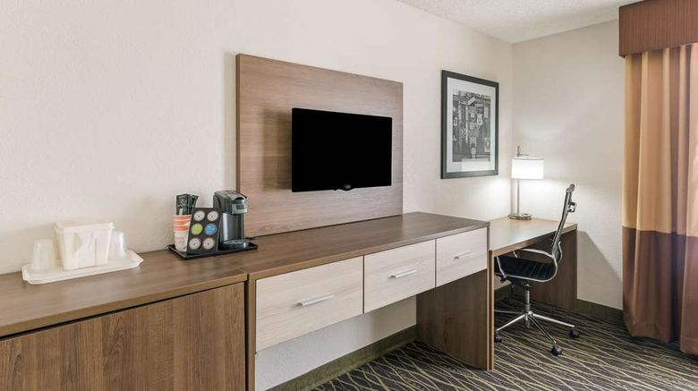 <b>Quality Inn Near Grand Canyon Room</b>. Images powered by <a href="https://iceportal.shijigroup.com/" title="IcePortal" target="_blank">IcePortal</a>.