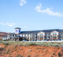 Sleep Inn & Suites Page at Lake Powell Exterior
