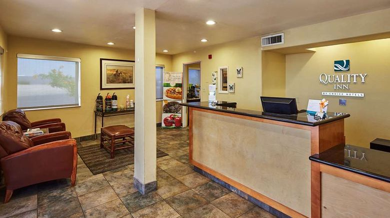 <b>Quality Inn Parker Lobby</b>. Images powered by <a href="https://iceportal.shijigroup.com/" title="IcePortal" target="_blank">IcePortal</a>.