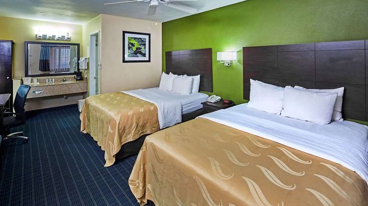 Quality Inn Parker Room