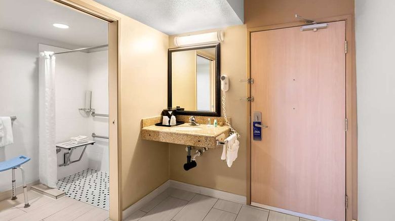 <b>Comfort Inn & Suites Tucson Room</b>. Images powered by <a href="https://iceportal.shijigroup.com/" title="IcePortal" target="_blank">IcePortal</a>.