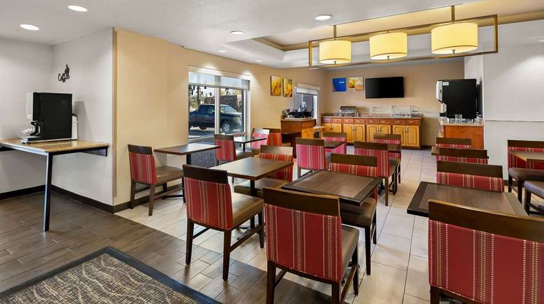 <b>Comfort Inn & Suites Tucson Restaurant</b>. Images powered by <a href="https://iceportal.shijigroup.com/" title="IcePortal" target="_blank">IcePortal</a>.