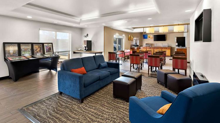 Comfort Inn & Suites Tucson Lobby