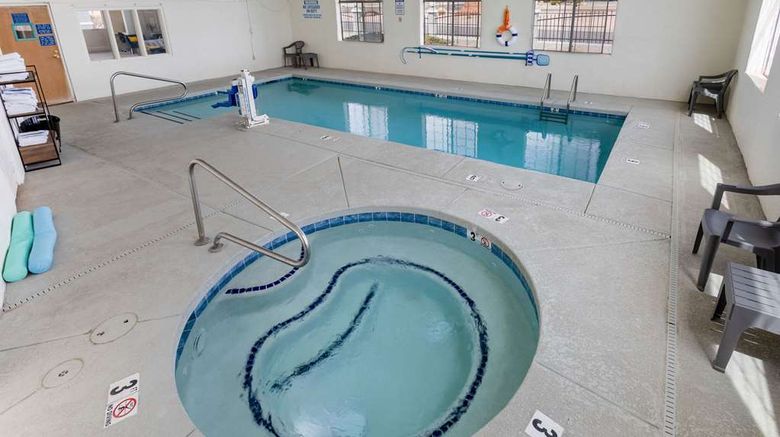 <b>Quality Inn Winslow I-40 Pool</b>. Images powered by <a href="https://iceportal.shijigroup.com/" title="IcePortal" target="_blank">IcePortal</a>.