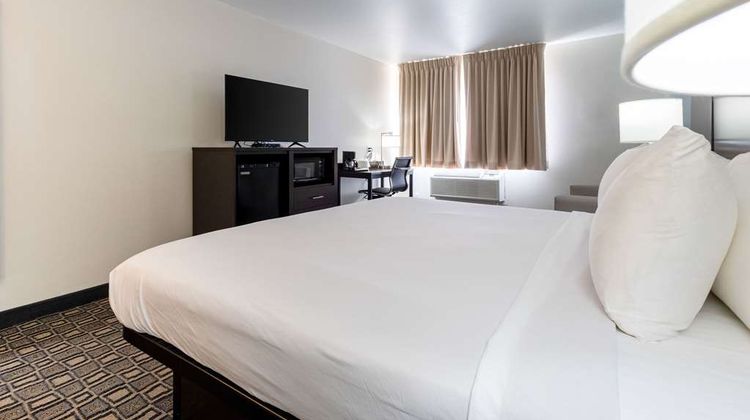 Quality Inn Winslow I-40 Room