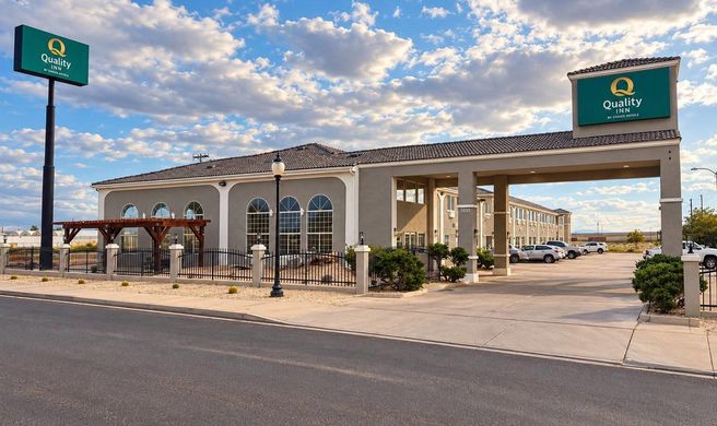 Quality Inn Winslow I-40 Exterior