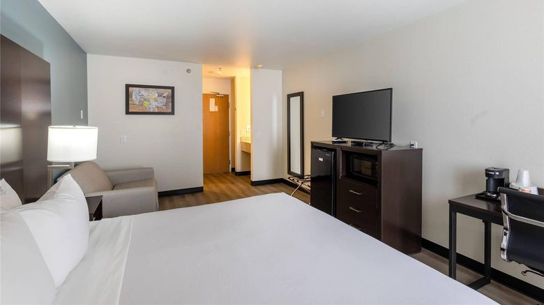 <b>Quality Inn Winslow I-40 Room</b>. Images powered by <a href="https://iceportal.shijigroup.com/" title="IcePortal" target="_blank">IcePortal</a>.