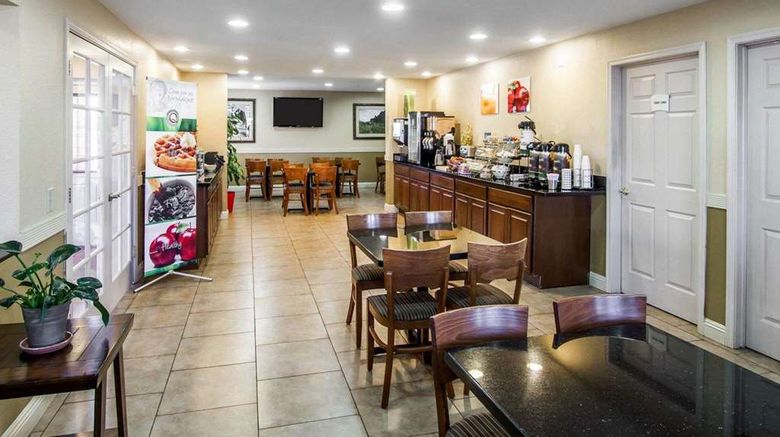 <b>Quality Inn Holbrook-Petrified Forest Restaurant</b>. Images powered by <a href="https://iceportal.shijigroup.com/" title="IcePortal" target="_blank">IcePortal</a>.