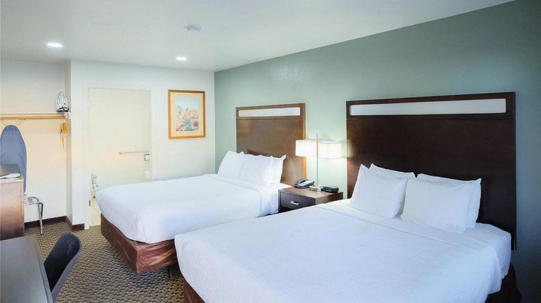 <b>Quality Inn Holbrook-Petrified Forest Room</b>. Images powered by <a href="https://iceportal.shijigroup.com/" title="IcePortal" target="_blank">IcePortal</a>.