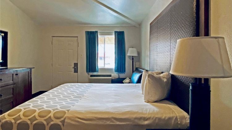 Rodeway Inn Scottsdale Room