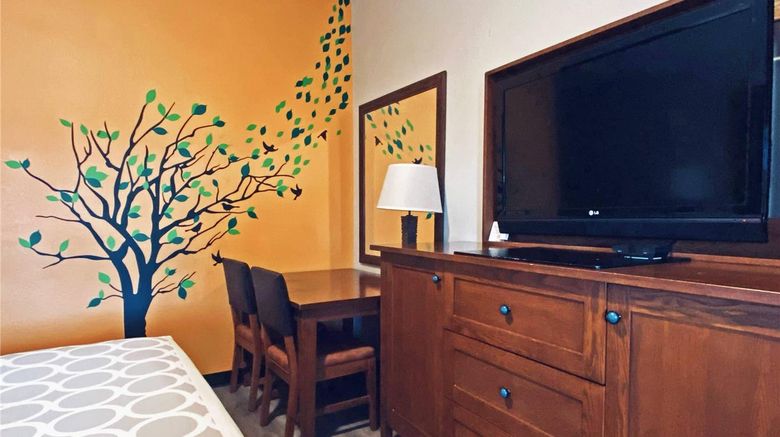 <b>Rodeway Inn Scottsdale Room</b>. Images powered by <a href="https://iceportal.shijigroup.com/" title="IcePortal" target="_blank">IcePortal</a>.