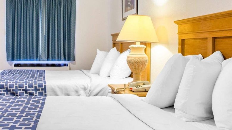 <b>Rodeway Inn Scottsdale Room</b>. Images powered by <a href="https://iceportal.shijigroup.com/" title="IcePortal" target="_blank">IcePortal</a>.