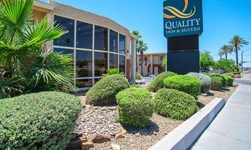 Quality Inn and Suites Phoenix NW - Sun City