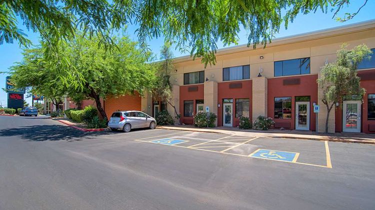 Quality Inn and Suites Phoenix NW - Sun City Exterior