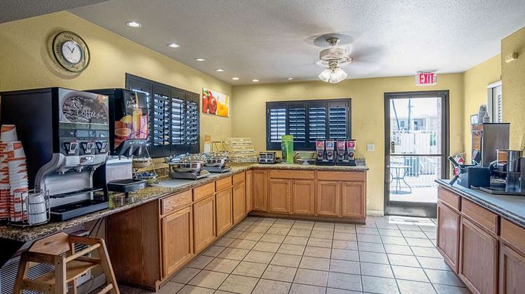 Quality Inn and Suites Phoenix NW - Sun City Restaurant