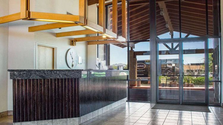 Quality Inn Benson Lobby