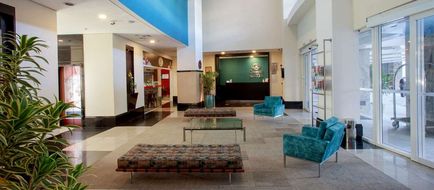 Comfort Suites Alphaville Lobby