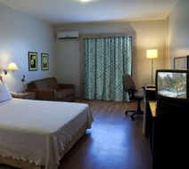 Comfort Suites Flamboyant Room