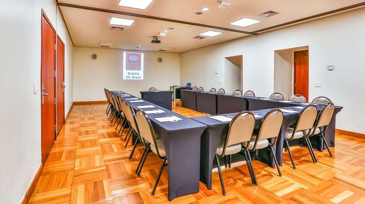 Comfort Suites Brasilia Meeting