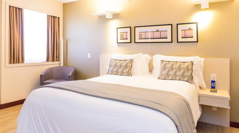 <b>Comfort Suites Brasilia Suite</b>. Images powered by <a href="https://iceportal.shijigroup.com/" title="IcePortal" target="_blank">IcePortal</a>.