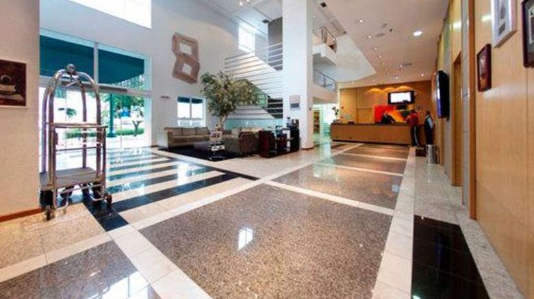 <b>Quality Hotel Curitiba Lobby</b>. Images powered by <a href="https://iceportal.shijigroup.com/" title="IcePortal" target="_blank">IcePortal</a>.