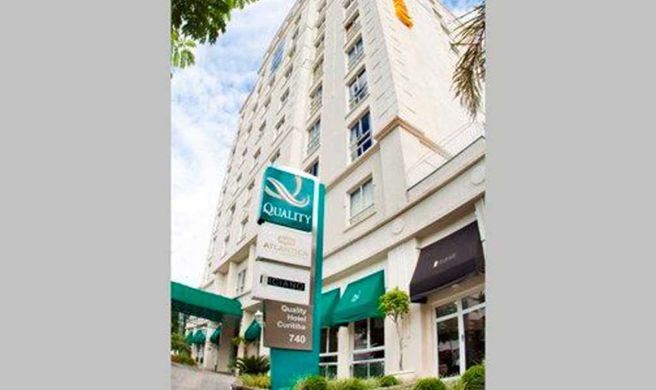Quality Hotel Curitiba Exterior