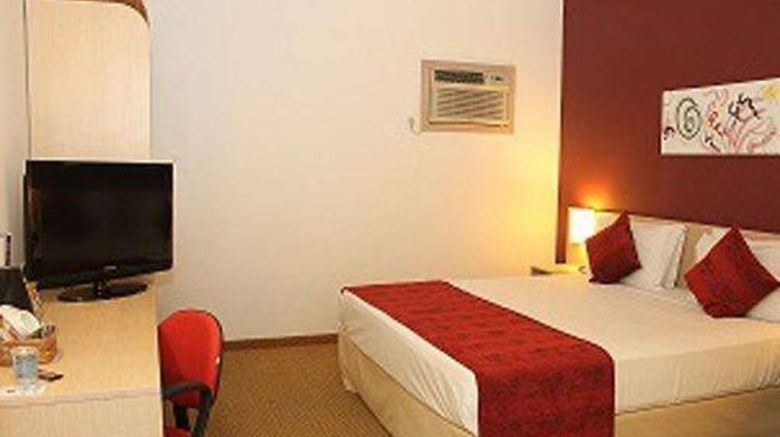 <b>Comfort Inn Joinville Room</b>. Images powered by <a href="https://iceportal.shijigroup.com/" title="IcePortal" target="_blank">IcePortal</a>.