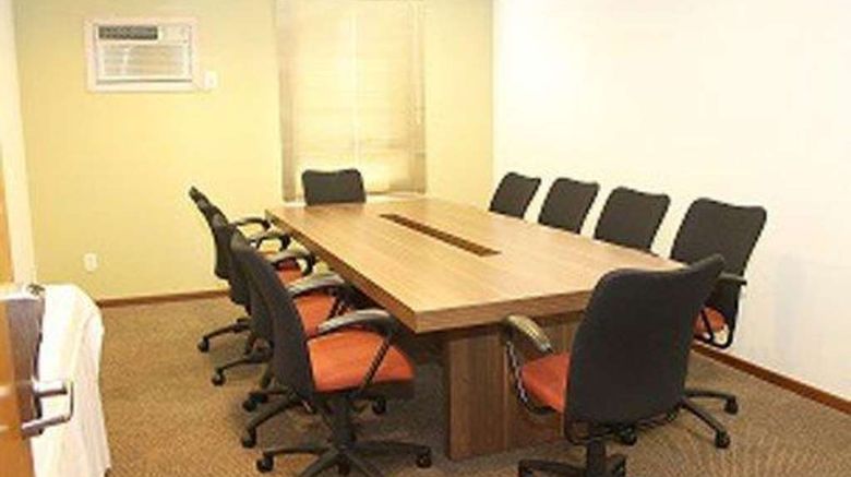 <b>Comfort Inn Joinville Meeting</b>. Images powered by <a href="https://iceportal.shijigroup.com/" title="IcePortal" target="_blank">IcePortal</a>.