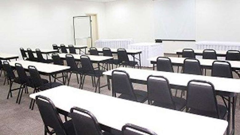 <b>Comfort Inn Joinville Meeting</b>. Images powered by <a href="https://iceportal.shijigroup.com/" title="IcePortal" target="_blank">IcePortal</a>.