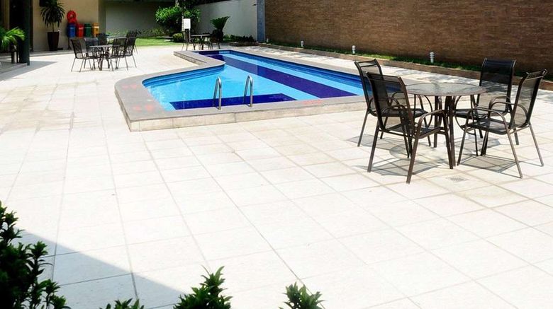 <b>Comfort Hotel Manaus Pool</b>. Images powered by <a href="https://iceportal.shijigroup.com/" title="IcePortal" target="_blank">IcePortal</a>.