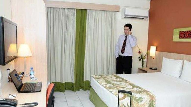 <b>Sleep Inn Manaus Room</b>. Images powered by <a href="https://iceportal.shijigroup.com/" title="IcePortal" target="_blank">IcePortal</a>.
