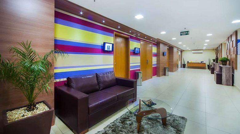 <b>Comfort Hotel Campos dos Goytacazes Lobby</b>. Images powered by <a href="https://iceportal.shijigroup.com/" title="IcePortal" target="_blank">IcePortal</a>.