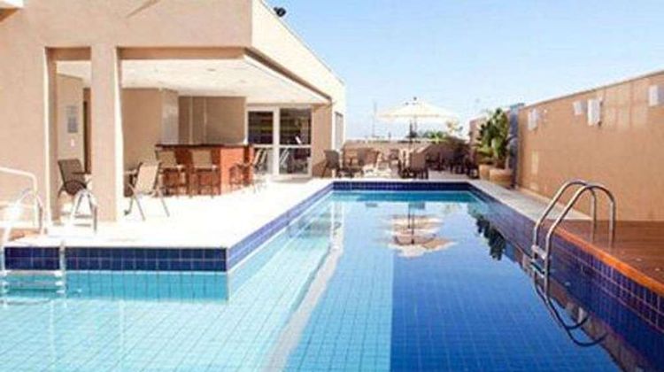 Comfort Hotel Sertaozinho Pool