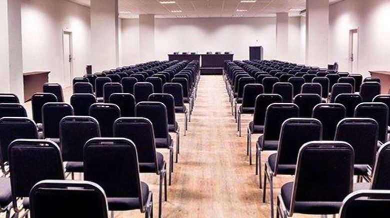 <b>Quality Hotel Pampulha Meeting</b>. Images powered by <a href="https://iceportal.shijigroup.com/" title="IcePortal" target="_blank">IcePortal</a>.