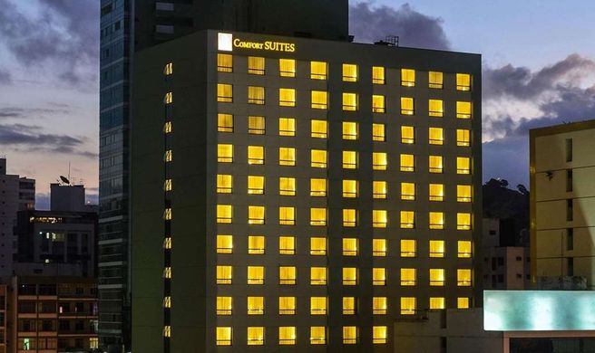 Comfort Suites Vitoria Exterior