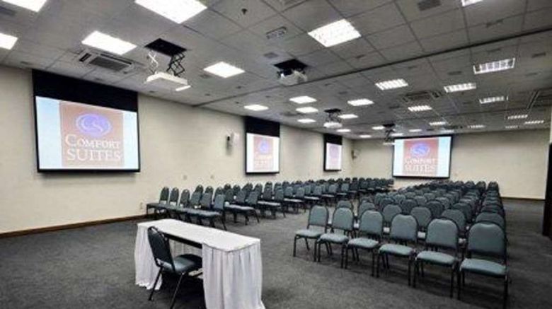 <b>Comfort Suites Vitoria Meeting</b>. Images powered by <a href="https://iceportal.shijigroup.com/" title="IcePortal" target="_blank">IcePortal</a>.