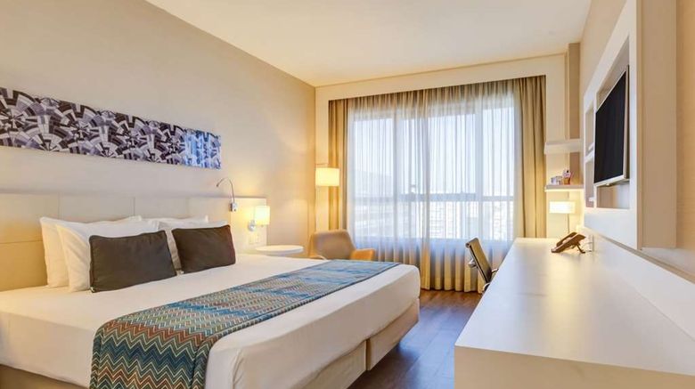 <b>Quality Hotel Sao Caetano Suite</b>. Images powered by <a href="https://iceportal.shijigroup.com/" title="IcePortal" target="_blank">IcePortal</a>.