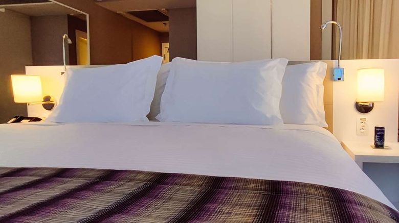 <b>Quality Hotel Sao Caetano Room</b>. Images powered by <a href="https://iceportal.shijigroup.com/" title="IcePortal" target="_blank">IcePortal</a>.