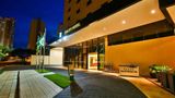 <b>Quality Hotel Goiania Exterior</b>. Images powered by <a href="https://iceportal.shijigroup.com/" title="IcePortal" target="_blank">IcePortal</a>.