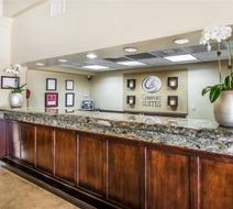 Comfort Suites Paradise Island Lobby