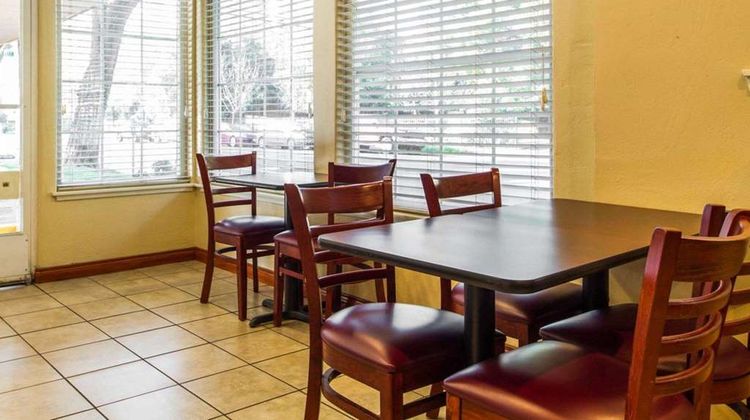 Econo Lodge Restaurant