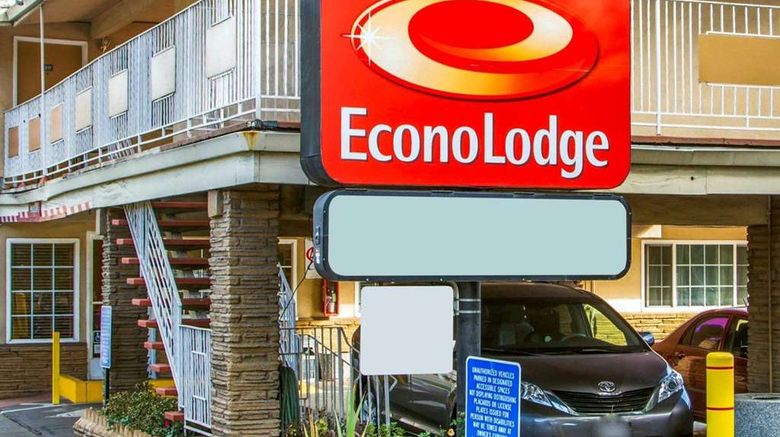 <b>Econo Lodge Exterior</b>. Images powered by <a href="https://iceportal.shijigroup.com/" title="IcePortal" target="_blank">IcePortal</a>.
