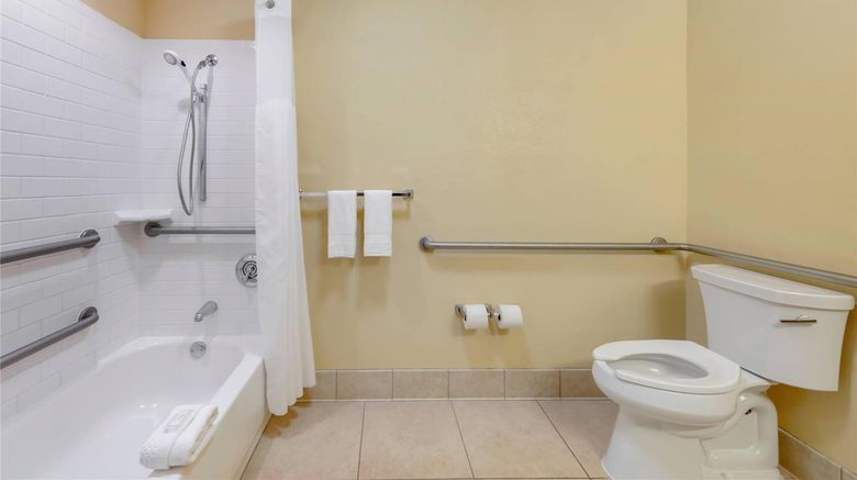 <b>Clarion Hotel Anaheim Resort Suite</b>. Images powered by <a href="https://iceportal.shijigroup.com/" title="IcePortal" target="_blank">IcePortal</a>.
