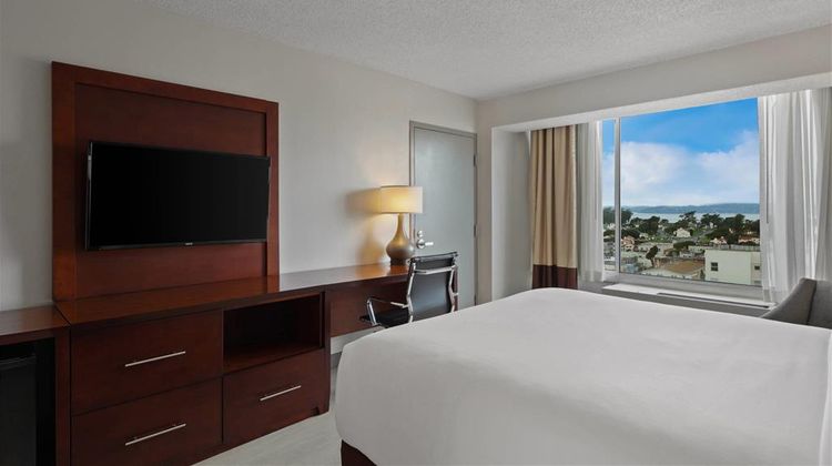 Comfort Inn By The Bay Room