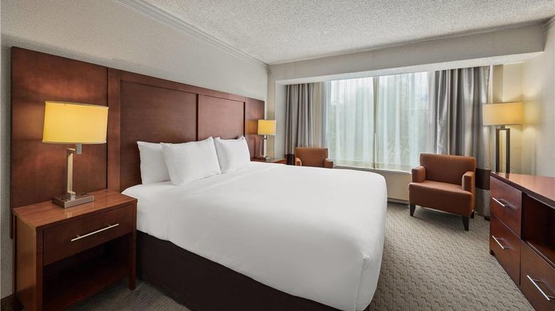 <b>Comfort Inn By The Bay Suite</b>. Images powered by <a href="https://iceportal.shijigroup.com/" title="IcePortal" target="_blank">IcePortal</a>.