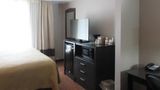 <b>Quality Inn & Suites Fresno Room</b>. Images powered by <a href="https://iceportal.shijigroup.com/" title="IcePortal" target="_blank">IcePortal</a>.
