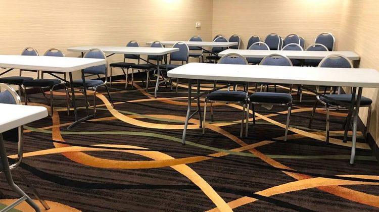 Quality Inn & Suites Fresno Meeting