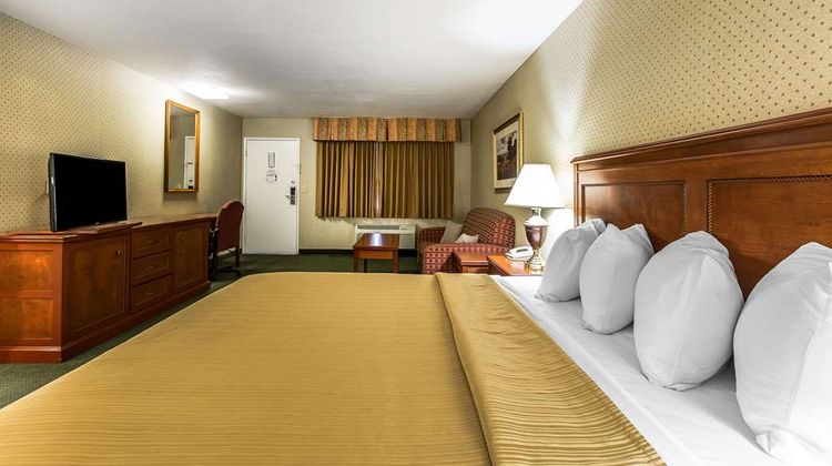 Quality Inn Ridgecrest Suite